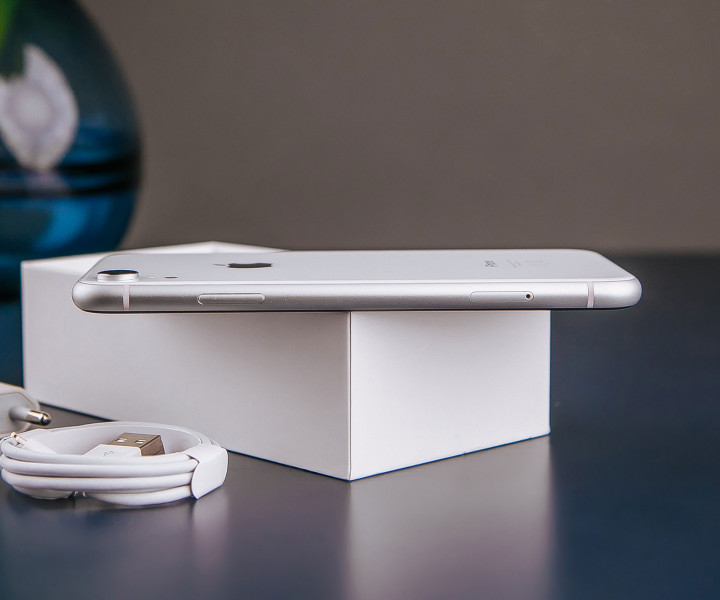iPhone XR 64GB White (MRY52) б/у